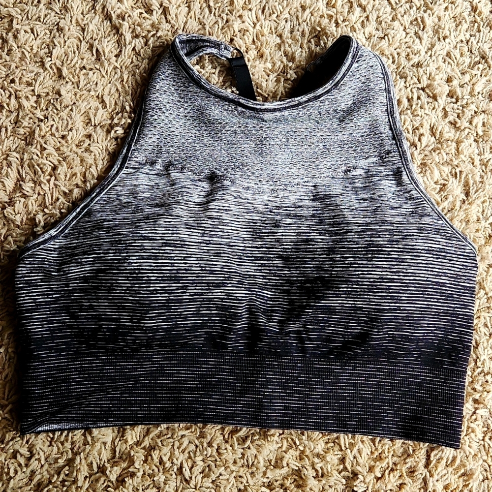 Athletic Works womans sports bra size 2XL with adjustable straps